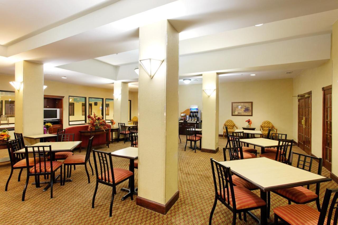 Holiday Inn Express & Suites Sylacauga Exterior foto